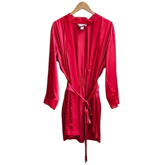 Morgan Taylor Intimates Robe in Deep Red Satin with Gauzy Trim, Size Large - Picture 3 of 9